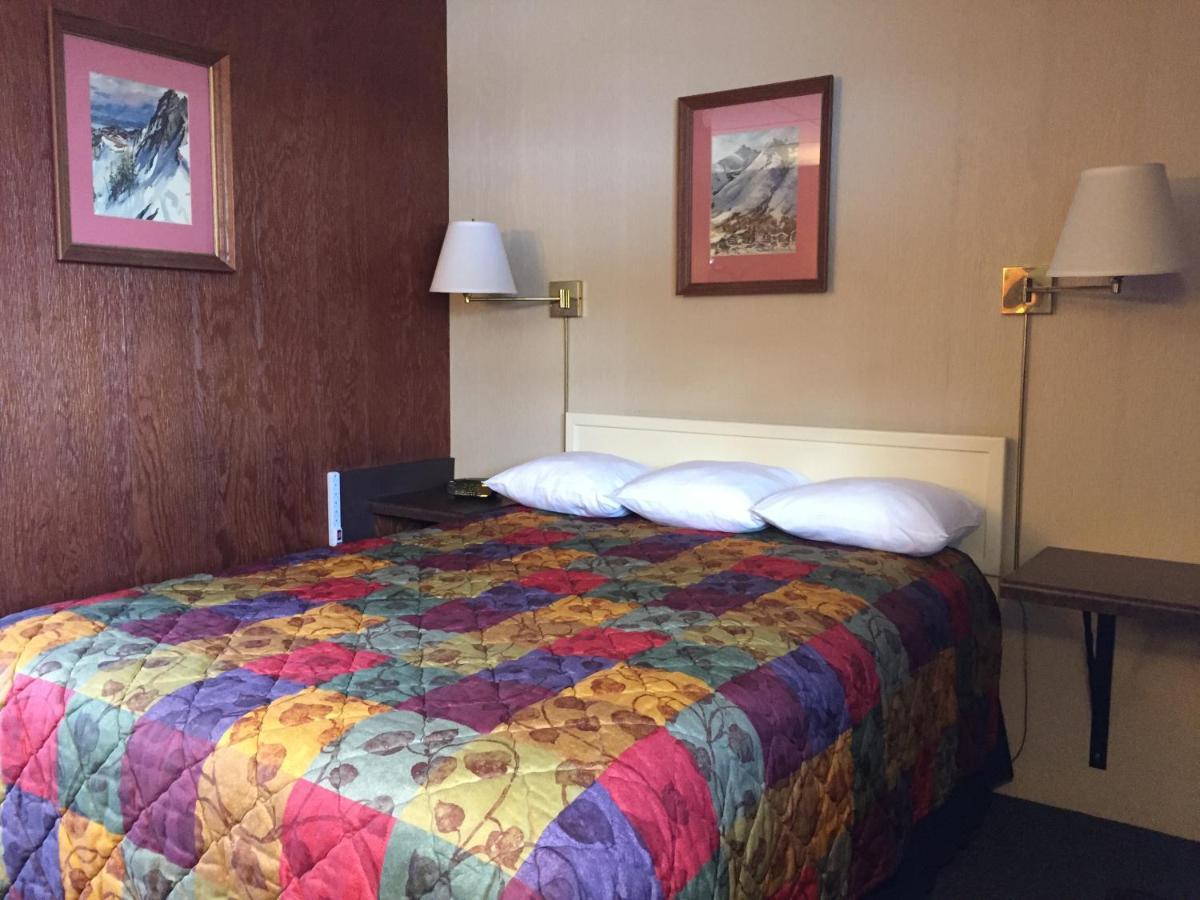 آيرونوود Indianhead Motel المظهر الخارجي الصورة