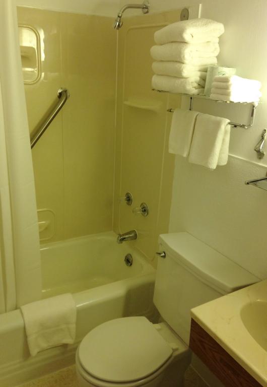 آيرونوود Indianhead Motel الغرفة الصورة